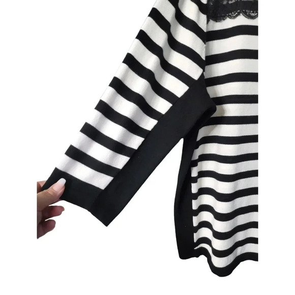 Roz & Ali Black and White Striped Sweater Size 3X - Picture 2 of 7